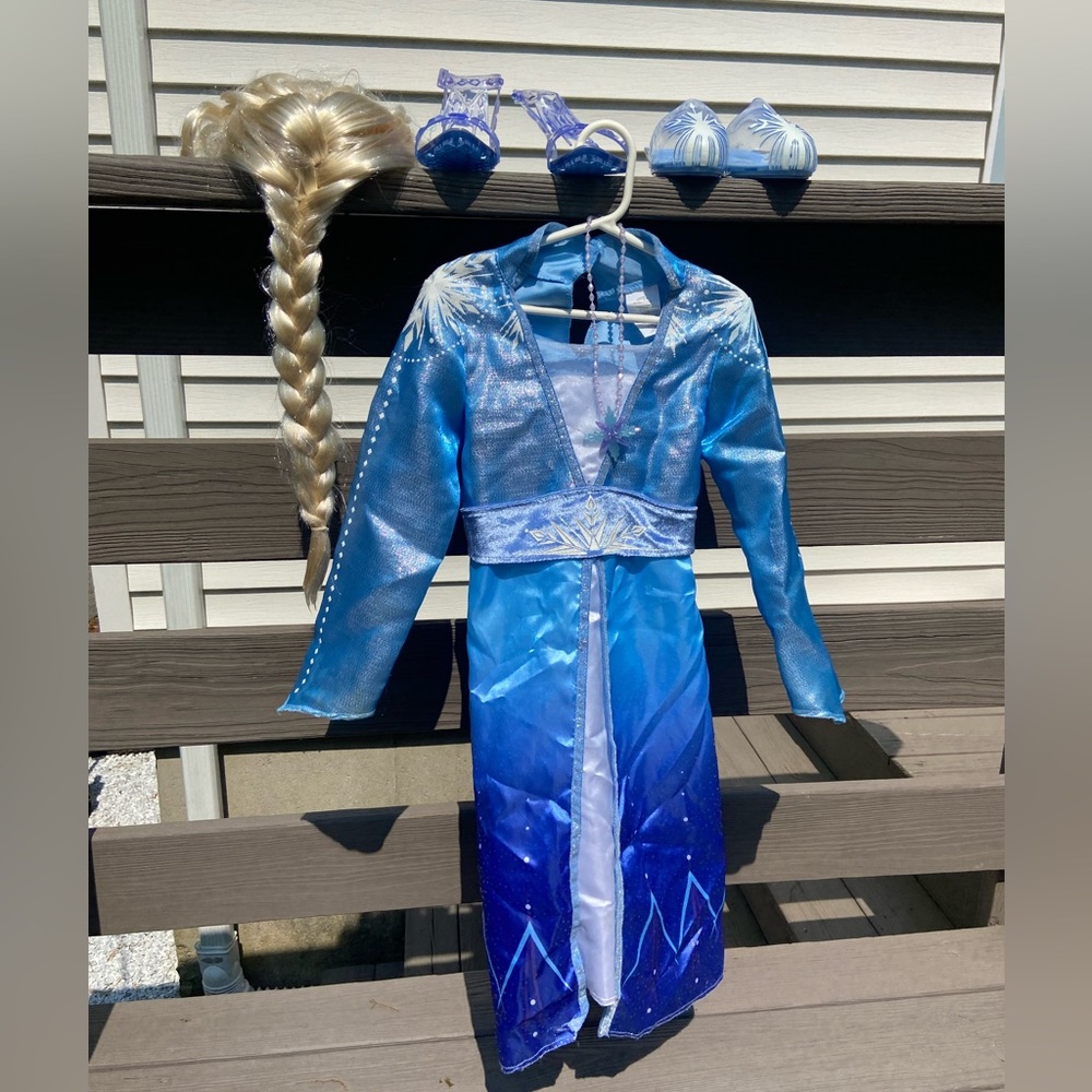 Elsa Frozen 2 costume with shoes necklace and wig kids size 4-6x